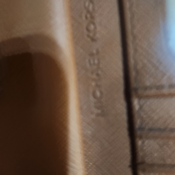 Wristlet phone case - Picture 9 of 9